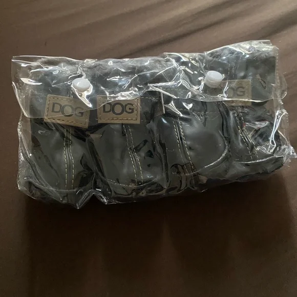 Blue Dog Leash with Black Dog Boots - Unbranded - Picture 7 of 9